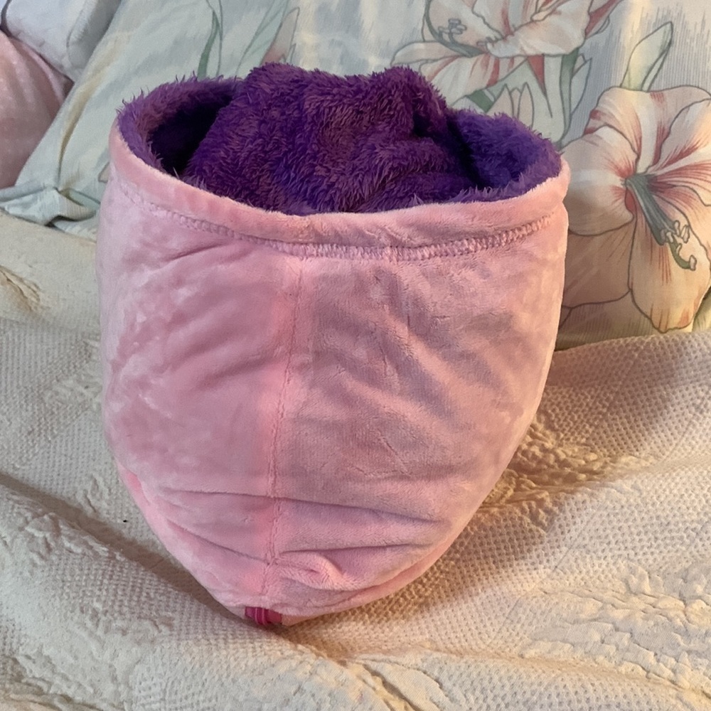 Stuffy with a surprise,💥it hides a hoodie - Picture 10 of 13